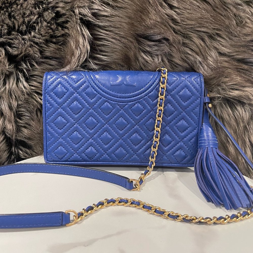 Tory Burch Fleming Chain Wallet